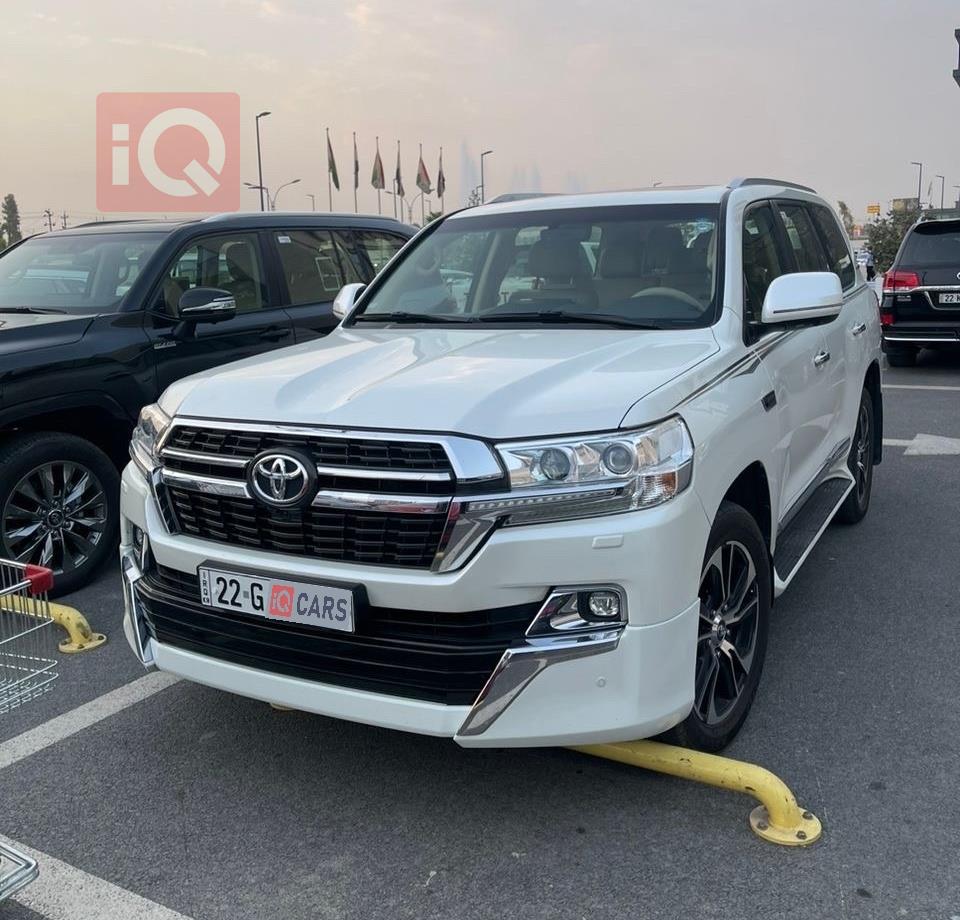 تويوتا لاندكروزر